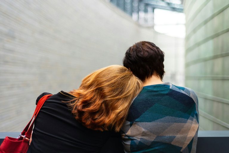 transly-translation-agency-KQfxVDHGCUg-unsplash Couple